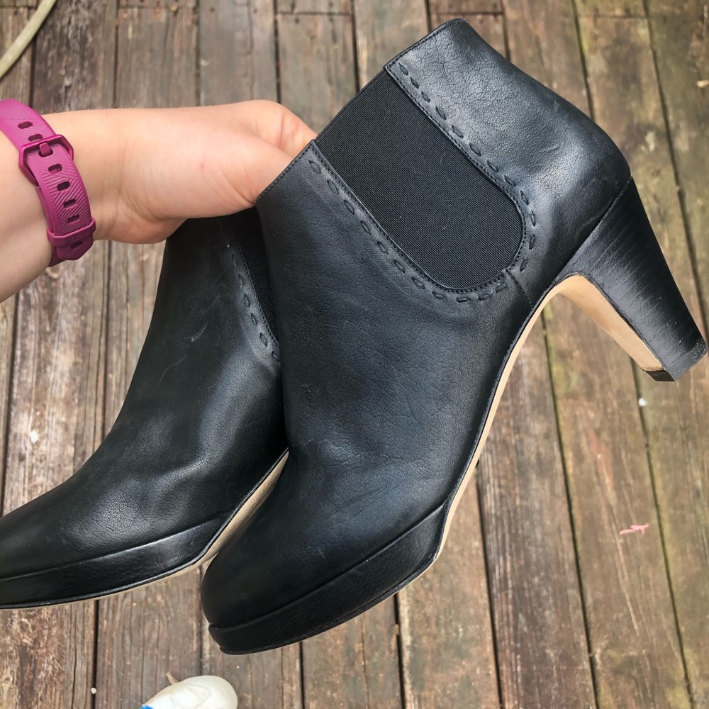 Fatte a Mano brand Italian black chelsea bootie